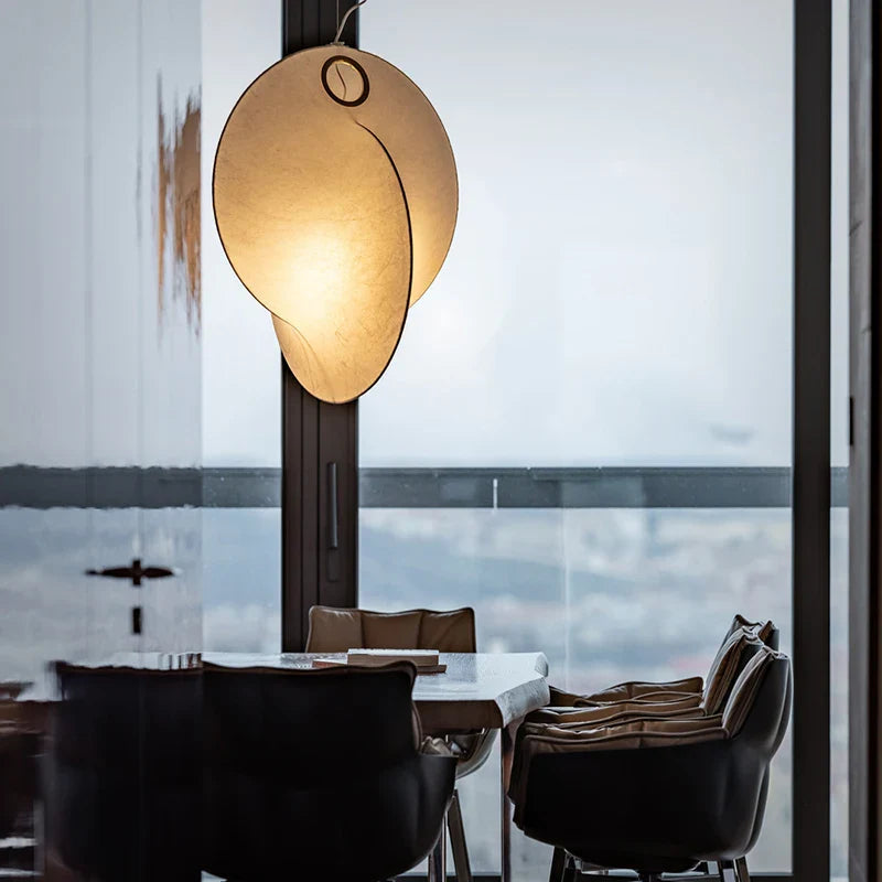 Hanglamp met Organisch Ontwerp – Minimalistische Verlichting voor Eettafel of Woonkamer