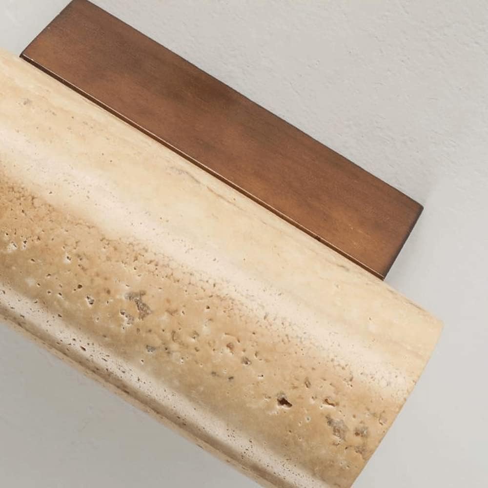 Wandlamp van Travertine – Minimalistisch Muurlamp voor Serene Sfeer in Slaapkamer of Woonkamer