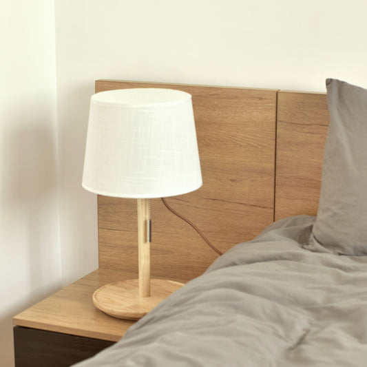 Scandinavische Walnotenlamp met Luxe Stoffen Accenten - Energiezuinige LED Verlichting, H49cm x B26.5cm 3